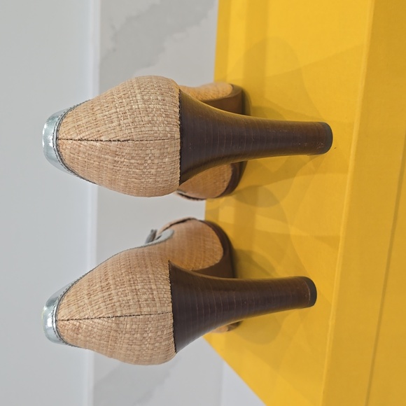 Fendi Size 38.5 Peep Toe Raffia Heel - Picture 3 of 10